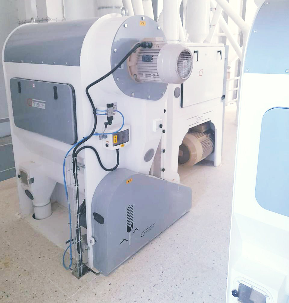  Weizenverarbeitungskapazität von 500 Tonnen/Tag. Mühlensystem in Mühlensystemen auf einem mehrstöckigen Gebäude im Irak.